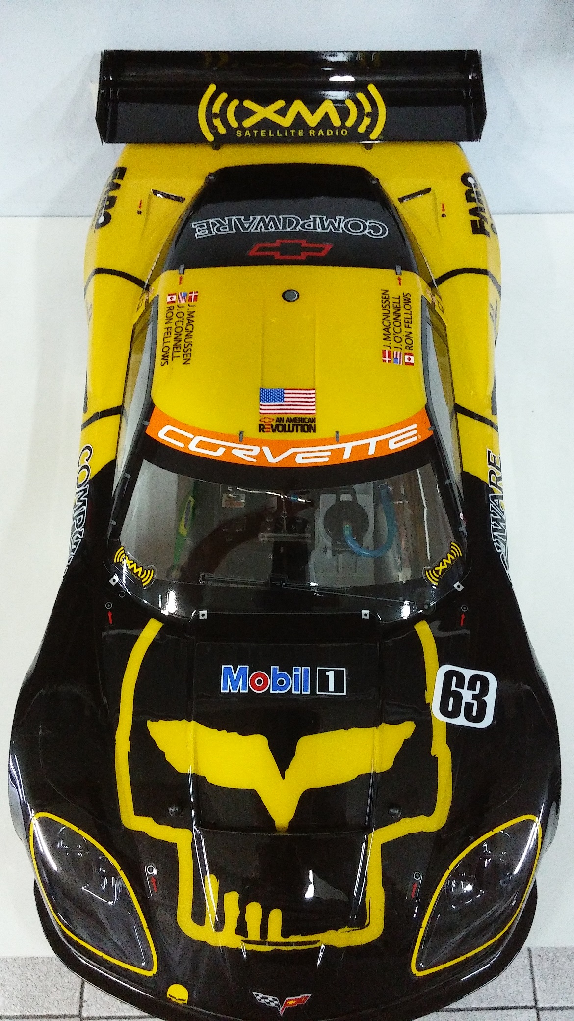 AUTOMODELO KYOSHO INFERNO GT2 RACE SPEC. CORVETTE C6-R NITRO 1/8