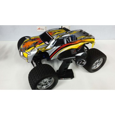 AUTOMODELO TRAXXAS NITRO REVO 2.5 4X4 RÁDIO 2.4GHZ SEMINOVO REVISADO