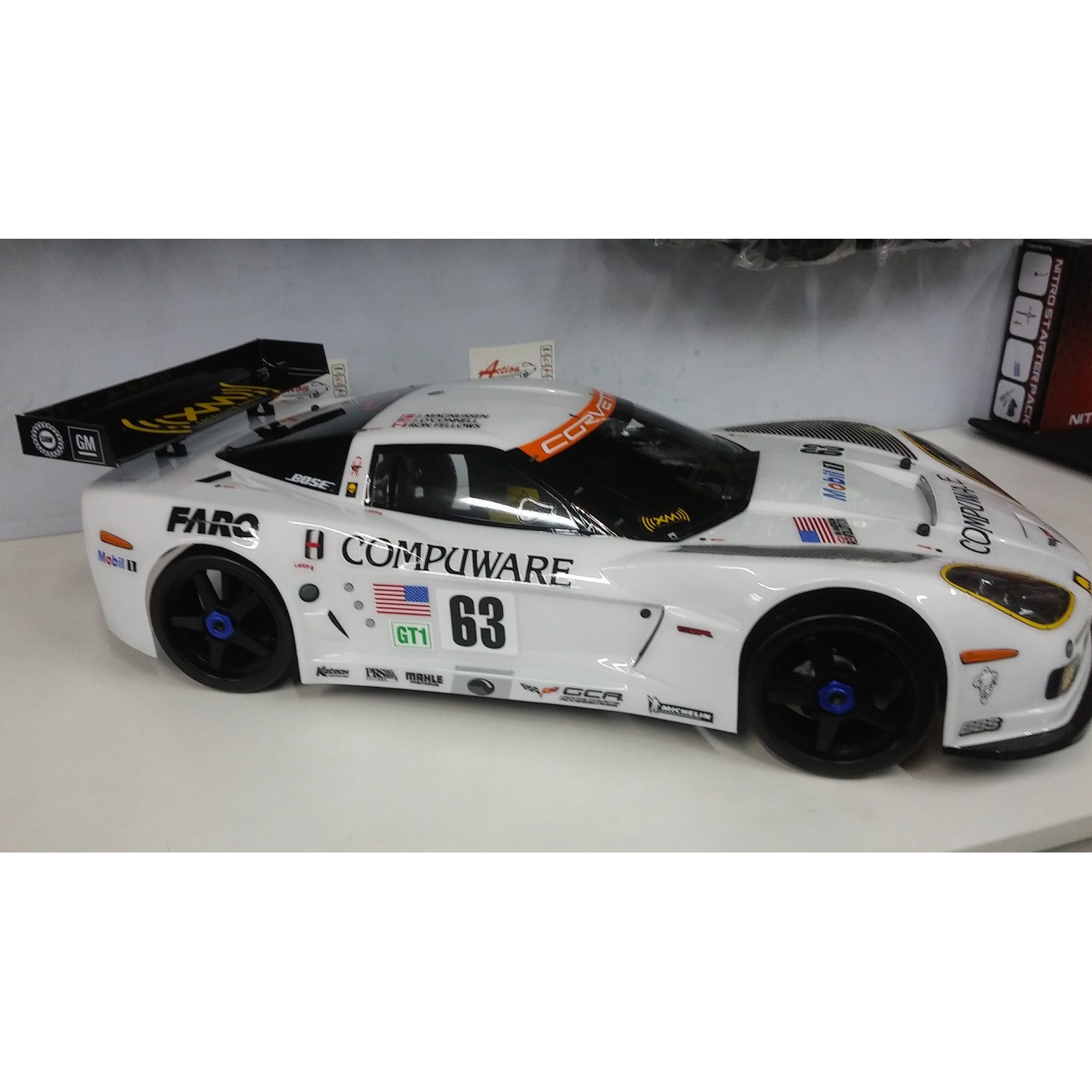 AUTOMODELO KYOSHO INFERNO GT2 VE ELÉTRICO RACE SPEC CORVETTE C6 R